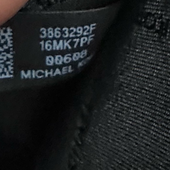 Michael Michael Kors Womens Small Zip Leather Wallet Card Case Jet Set Black NWT - Picture 14 of 17